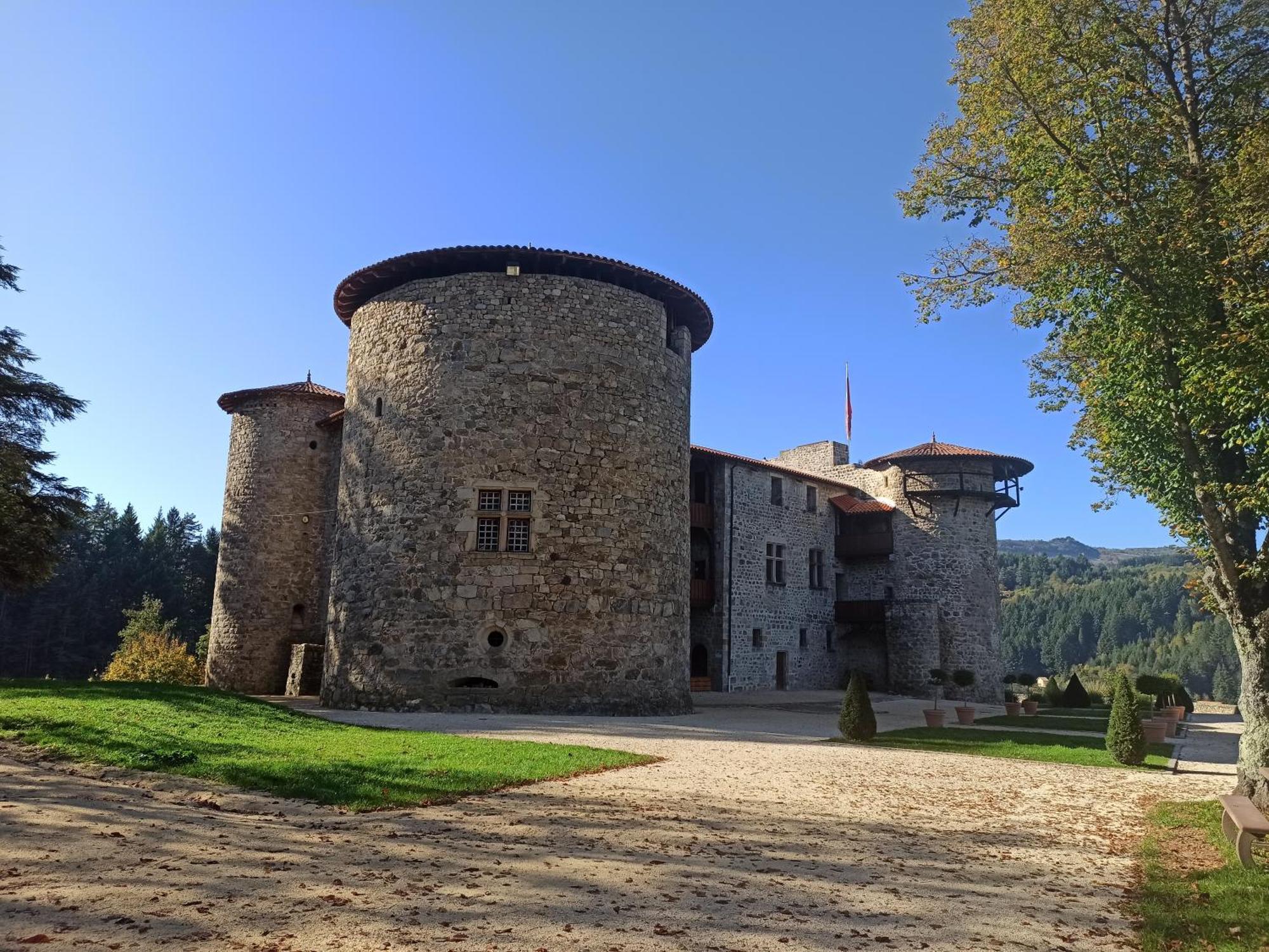 Gite Le Rocher Du Chateau De Retourtour Lamastre Exterior photo
